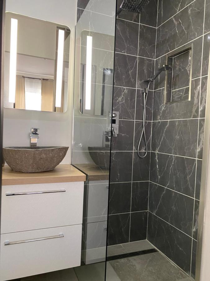 مبيت وإفطار Bourg-Saint-Andéol O Bain Soleil المظهر الخارجي الصورة
